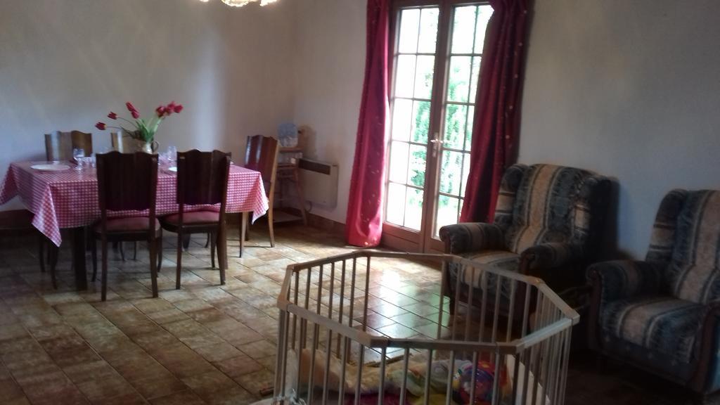 Gite Du Vieux Charme Villa Saint-Amand-en-Puisaye ภายนอก รูปภาพ