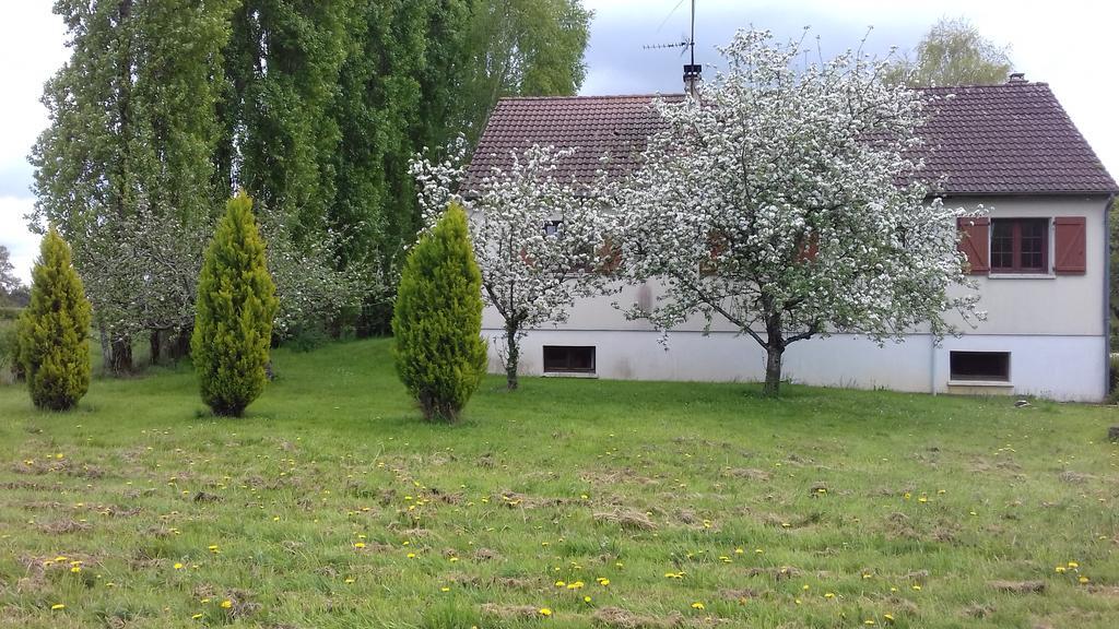 Gite Du Vieux Charme Villa Saint-Amand-en-Puisaye ภายนอก รูปภาพ